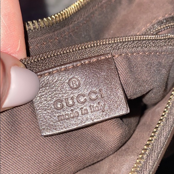 Gucci Shoulder Bag - Picture 10 of 11
